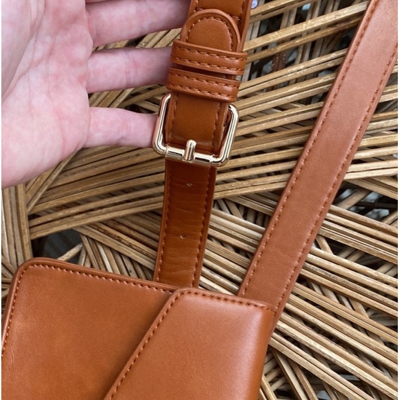 Ecosusi x Anthropologie Brown Leather Belt Bag Adjustable Strap & Buckle Satchel - Picture 9 of 11